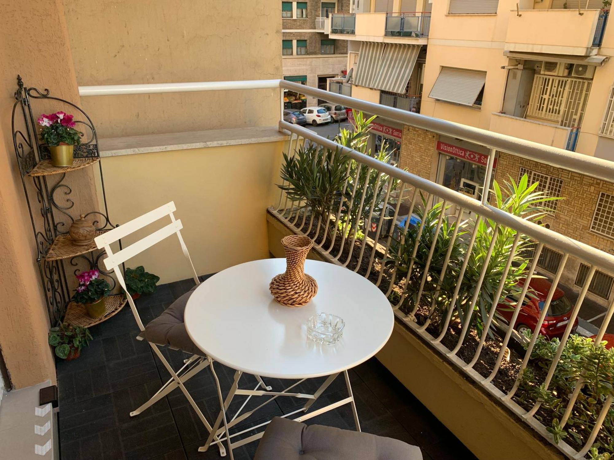 Ecclesia Domus Vatican Inn Rome Exterior photo
